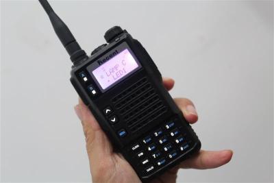 Chine émetteur-récepteur tenu dans la main d'émetteur radioélectrique de la Tri bande VHF/UHF de la puissance 10W à vendre