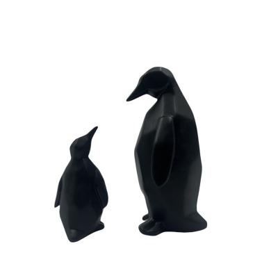 China 100% Handmade Hot Selling Nordic Minimalist Ornament Handmade Ceramic Decor Animal Home Office Statue Penguin Porcelain Decor for sale