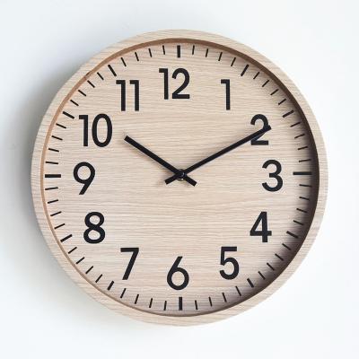 China Antique Style Concise Design Preciser Wooden Wall Clock For Living Room for sale