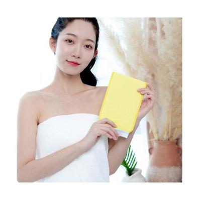 China Newest All Natural Hot Sale Single Layer Personalized Sponge Exfoliating Hand Bath Gloves for sale