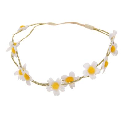 China Sweet Warm White Chrysanthemums Wreath Flower Garland Bridal Sale Garlands For Weeding Party for sale