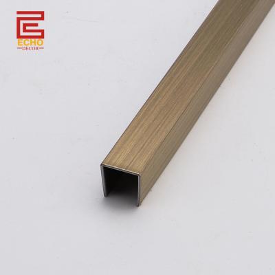 Cina Metallo U Channel Tile Trim Molding Flessibile Tile Edge Trim per bordi del bancone in vendita