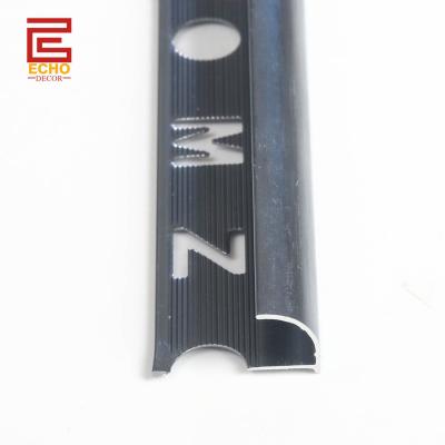 China Tijeras de aluminio gris oscuro recortado 10mm Caps de extremo Tijeras de borde de la tira para la decoración de la pared en venta