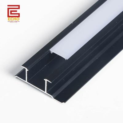 Chine Profil LED en aluminium noir flexible de 3 m pour la décoration du plafond à vendre