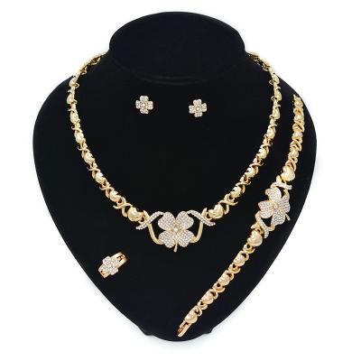 China CLASSIC Gold Plated Forever Jewelry Necklace Set Lucky Jewelry Women for sale