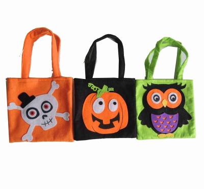 China 2021 Halloween Candy Basket Newcomer Festival Felt Skeleton Pumpkin Witch Frankenstein Spider Bat Bags for sale