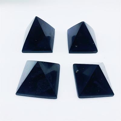 China Wholesale High Quality Folk Natural Quartz Crystal Pyramid Black Tourmaline From Europe Crafts for sale