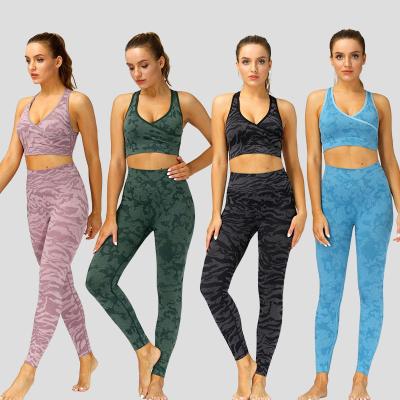 China Autumn Breathable Fashion Panties Yoga Fitness Bra Sports Halter Set Women's Breathable Tie Dye Suit Sportswear New 2 Pieces Set for sale