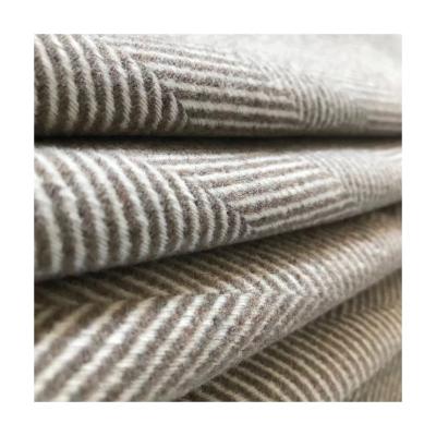 China Custom Breathable Fashion Overcoat Wool Fabric Workwear Wool Cashmere Fabric for sale