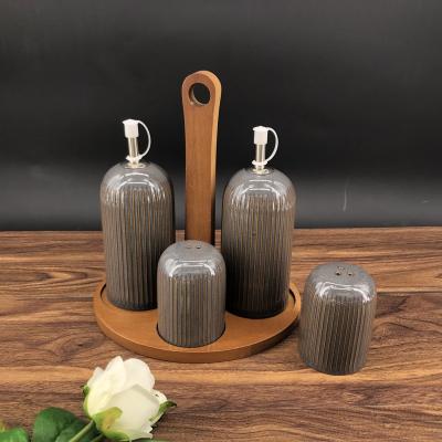 China Modern Oil Pump Vinegar Oil Dispenser Soap Dispenser Bottle Modern Cosmetic Ceramic Oil Pump Stored Ceramic Oil Bottle for sale