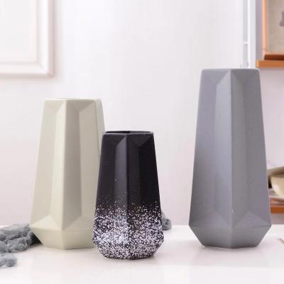 China Vintage Stocked European Black Single Shape Vase Flower Vase Ceramic Decorative Modern Vase For Home Decor for sale