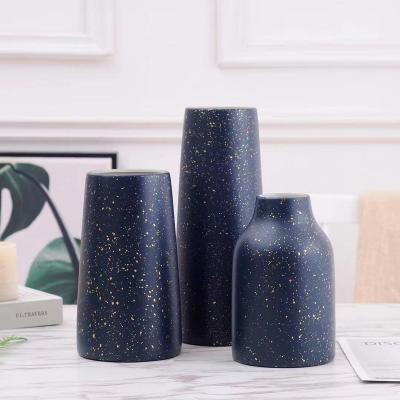 China Ceramic Decorative Modern Black Vase Stocked European Single Shape Vase Flower Vase For Home Decor for sale