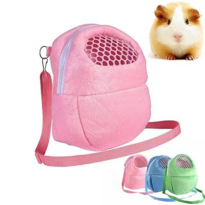 China Hot Guinea Pig Carry Pouch Bag Small Pet Hamster Carrier Travel Breathable Portable Outdoor Chinchilla Bags for sale