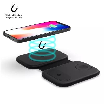 China Smart Watch Factory OEM One-stop Service 3 in 1 Wireless Charger Folding Fast Qi Wireless Magnetic Portable Phone Charger Charging Stand for sale