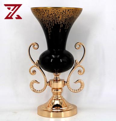 China European Modern Creative Luxury Living Room Decoration Creative Glass Vases For Home Decor for sale