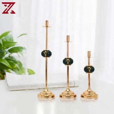 China Nordic Home Gold Candlestick Pillar Candle Holder Gold Minimalist Table Decoration Metal Candlestick For Wedding Dining Party Decorative for sale