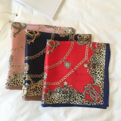 China Amazon short sells 100% silk, silk, warp leopard scarves, professional ladies' decorative scarves and scarves for sale