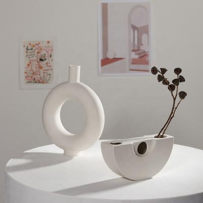 China White Ceramic Porcelain Oval Home Gift Minimalist Ins Decoration Nordic Shaped Vase for sale