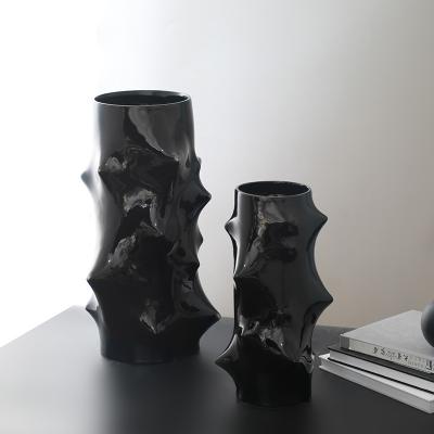 China New classic/postmodern home creative black pattern Resin vase decoration living room dried flower vase for sale