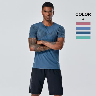 China Men's Sports Fitness T-shirt Tech Breathable Workout Top Athletic T-shirts Quick Dry Graphic Tee for sale