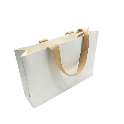 China Recycled Materials Shoes Paper Bag Chicken Paper Bag Kraftpaper Bags Wholesale with Customized Low Price Kraft Paper Luxury Gravure Printing Accept for sale