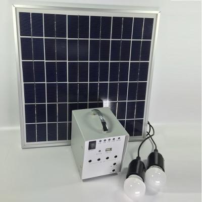 China Pequeño sistema de energía solar de la emergencia 12V, pequeños equipos del panel solar para el hogar en venta