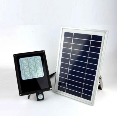 China 800 Lumen 15W Solar Flood Light With Remote Control Dim And High Bright for sale