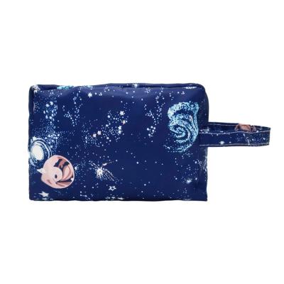 China Fashion Waterproof Shockproof Dustproof Hand Make Up Bag With Zipper Women Custom Polyester Cosmetic Storage Bag for sale