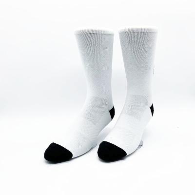 China Cool Breathable Men Custom Design High Quality Lightweight Breathable Nylon Crew Sports White Socks Free Sample Cycling Bike Socks for sale