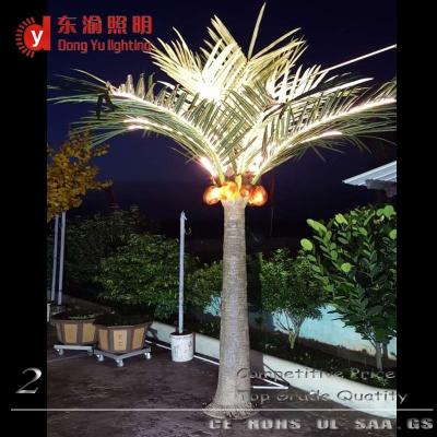 China Hot Selling Garden Light Outdoor Decorative Christmas Tree Lit Palm Trees for sale