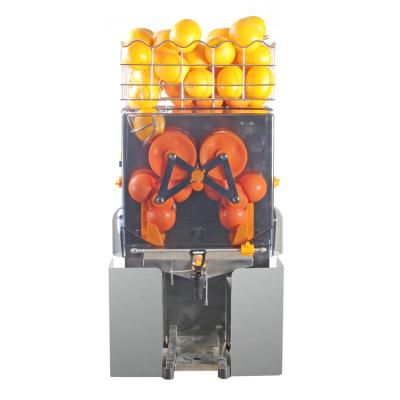 China Hotels Restaurant Use Automatic Commercial Orange Juicer Machine With Tap for sale