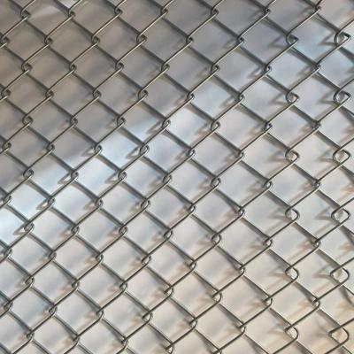 China Fence Hot Dipped Chain Link Fence For Fence Carbon Waterproof PVC Window Weather Surface Wrapping Paper Animal Garden for sale