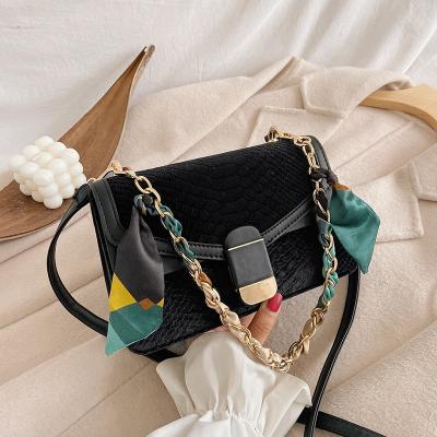 China Fashion Ladies Messenger Small Square Shoulder Handbag With Scarf Silk Chain PU Leather Ladies Fashion Ladies Shoulder Cross - Body Bag for sale