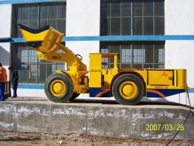 China Electric LHD of  Rock Breaker Machine , Underground  Mining  Loader for sale