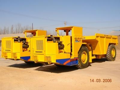 China Load Haul Dump Truck Underground Haul Truck / Mining Loader +/-40° Turning Angle for sale