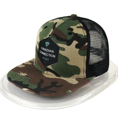 China Custom COMMON Logo Flat Bill Snapback Camo Trucker Hat for sale