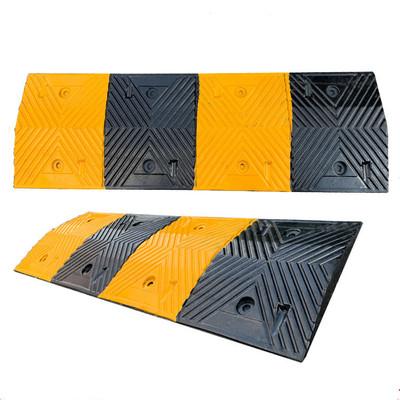 China Durable Safety Vehicle Barrier Speed ​​Bump Nails Remote Control Hydraulic Automatic for sale