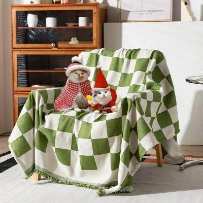 China PORTABLE Wholesale Fast Shipping White And White Think Checkerboard Reversible Used Washable Throw Blanket For Sofa Bed for sale