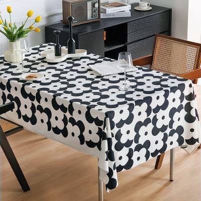 China Waterproof 2022 Low Moq Rectangular Indoor Outdoor Garden 100% Polyester Printed Table Cloth for sale