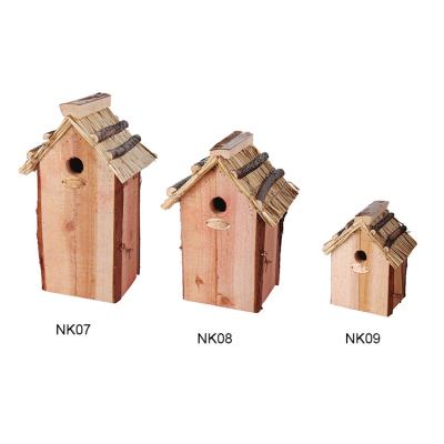 China Design NK07/08/09 3 Size Esschert Outdoor Wooden Hanging Bird House Sustainable Thatched Roof Garden for sale