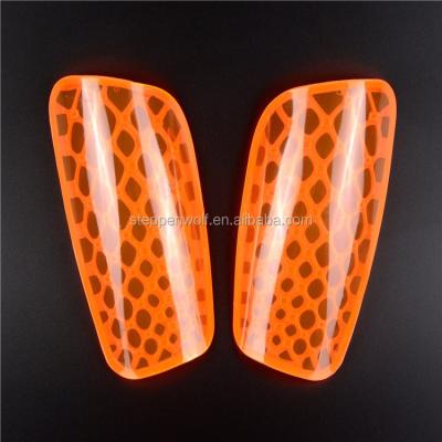 China Sports Including High Quality Tough PP Football (Soccer) Shell Custom Football Shin Guard for sale