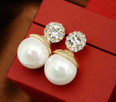 China ALLOY stock fashion earrings gold earrings pearl earrings MOQ 12pairs EA560 for sale