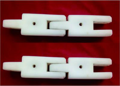 China UHMWPE Custom Plastic Parts White Plastic Conveyor Chain Length 100 Mm for sale