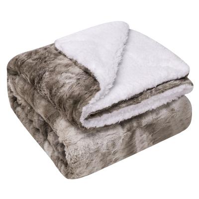 China 2021 Folded Warm Sale Double-Layer Blanket Coral Fleece Blanket For Sofa Bed for sale