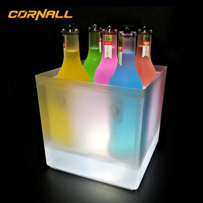 China 3.5L Battery Capacity Custom Viable Square Beer Bucket Plastic Logo Flashing Ice Bucket Beverage Wine Tubs Plastic Led Ice Bucket for sale