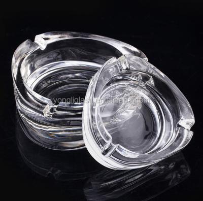 China Fahion Table Top Eco - Friendly Good Quality Glass Ashtray , Top Grade Custom Large Crystal Astray for sale