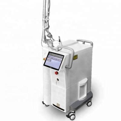 China Equipo fraccionario del laser del CO2 facial del cuerpo, equipo médico de la belleza 10600nm en venta