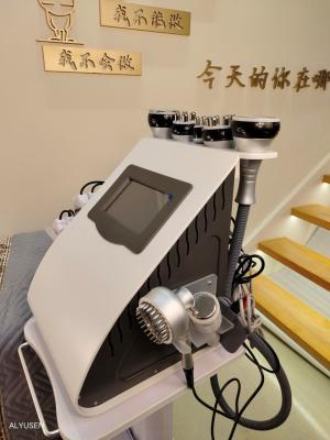 China 6 en 1 Vacuo láser de radiofrecuencia RF 40K Cavi Lipo de adelgazamiento de ultrasonidos de liposucción máquina de cavitación en venta