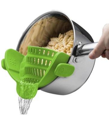 China Viable Heat Resistant Kitchen Removable Silicone Food Grade Colander for sale