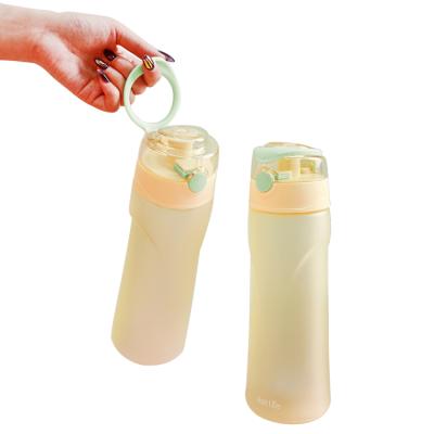 China 2020 Sustainable Trending Products New Arrivals Hand Operation Portable Plastic Wholesale Drink Bottle for sale